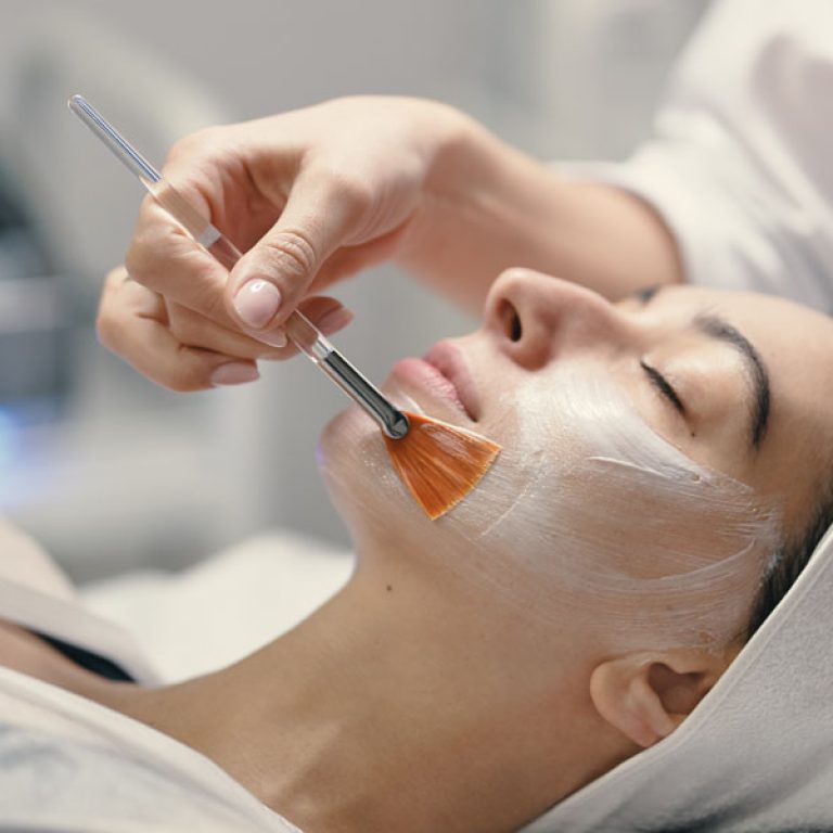 Chemical Peels Treatment - Skinology Medical Aesthetics Clinic - London UK - 1